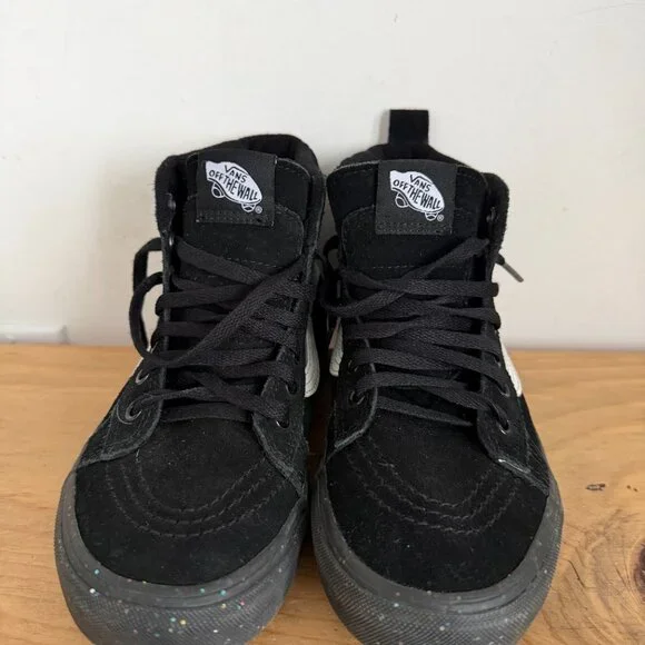 Vans - Picture 3 of 4